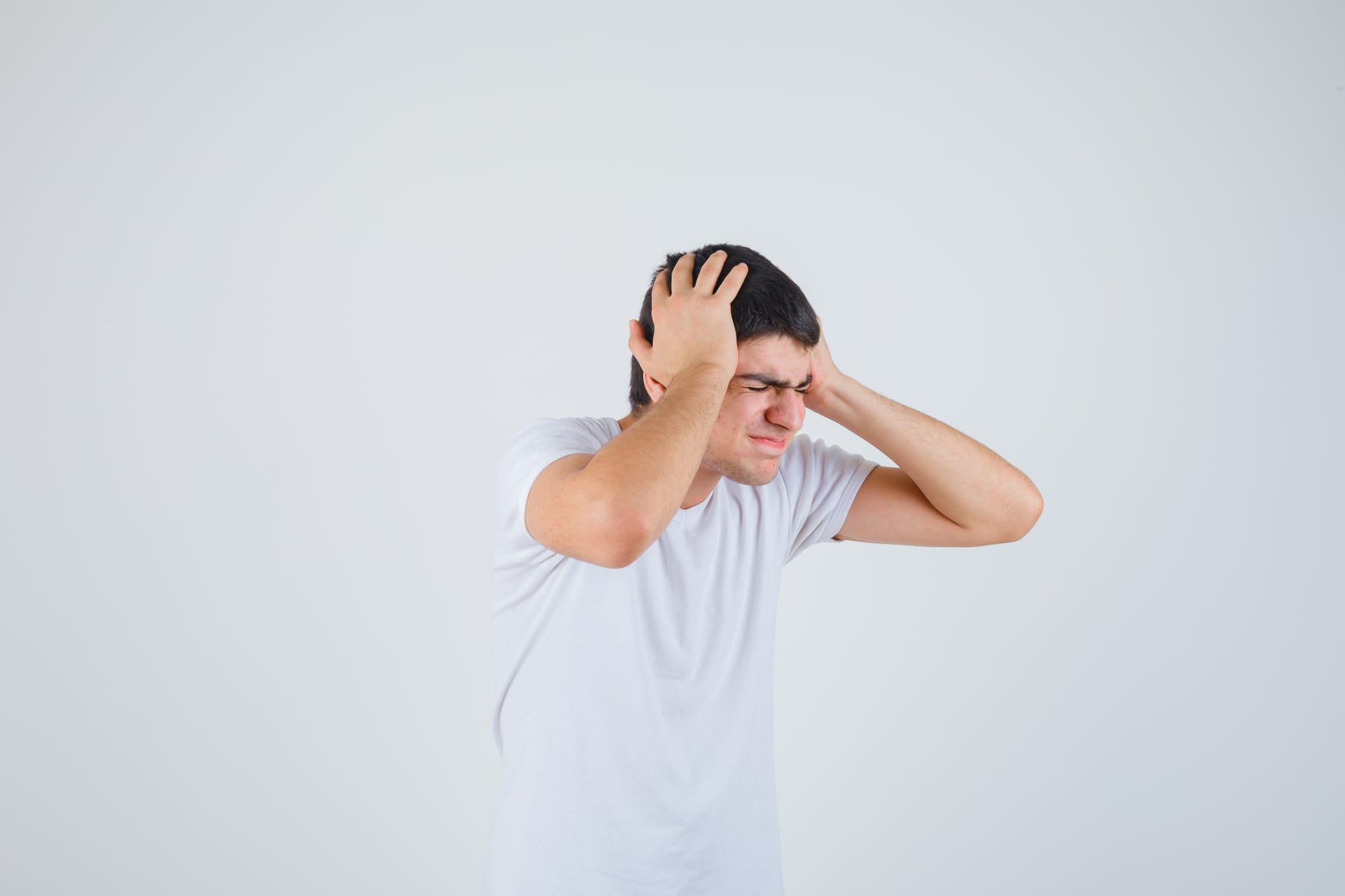 माइग्रेन (Migraine): यह क्या है, प्रकार, कारण, लक्षण और उपचार/symptoms,treatment